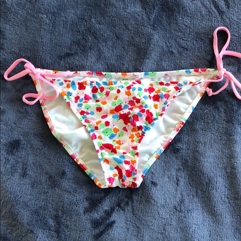 Bikini bottoms